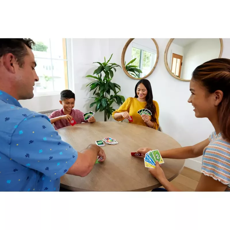 Juego de cartas MATTEL Games UNO Flex — juego de descarte, edad 7+