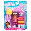 Casa de muñecas de Gabby, set de taller de arte con 2 figuras, 2 accesorios, entrega y mueble, juguete para niños a partir de 3 años