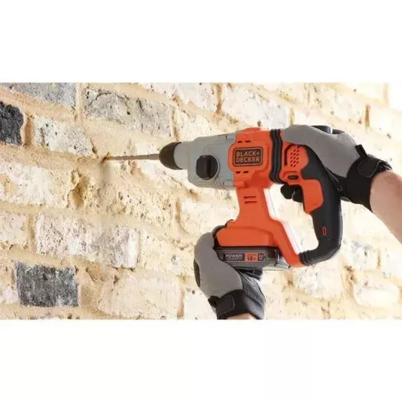 Taladradora Black & Decker BCD900B-XJ