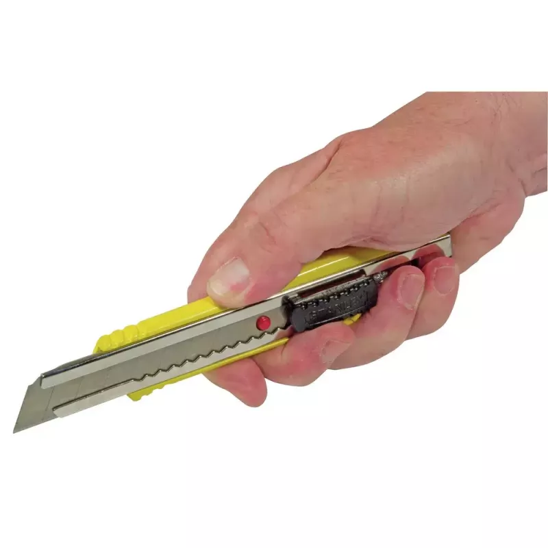 Cúter STANLEY FATMAX 0-10-421, 18 mm, carcasa de metal fundido, bloqueo deslizante, guía de cuchilla de acero inoxidable, clip de cinturón, amarillo