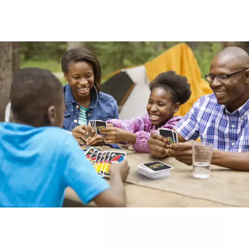 Juego de cartas MATTEL Games UNO All Wild — juego de cartas familiar, edad recomendada 7+