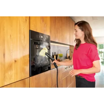 Limpiador a vapor Karcher SC 4 Deluxe con depósito de agua de 1,5 litros y 1500 W de potencia