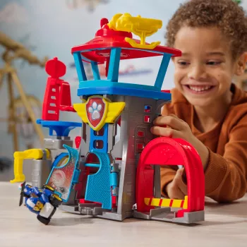 PAW Patrol : Air Rescue, set de juego Pup Squad Adventure Bay Airport, con coche de juguete Chase y lanzador de vehículos, juguete infantil para niños y niñas a partir de 3 años