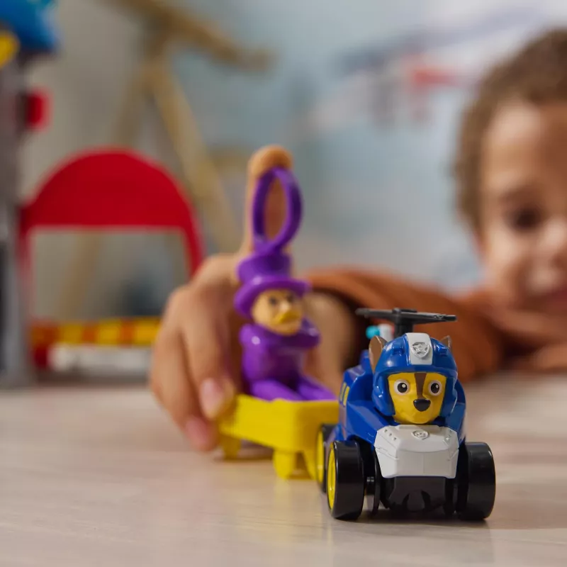 PAW Patrol : Air Rescue, set de juego Pup Squad Adventure Bay Airport, con coche de juguete Chase y lanzador de vehículos, juguete infantil para niños y niñas a partir de 3 años