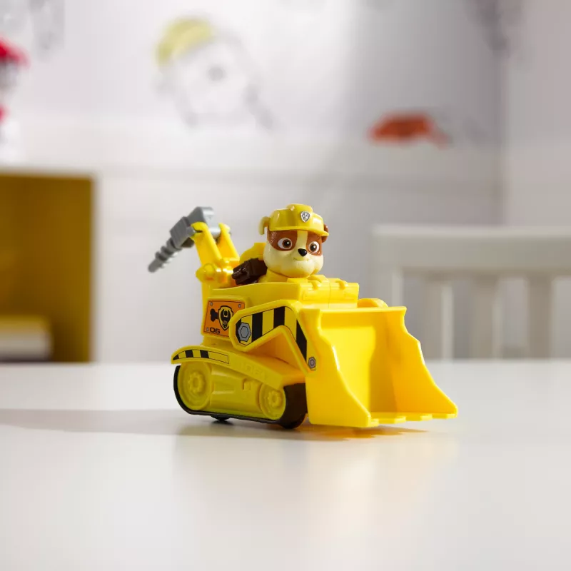 PAW Patrol, el bulldozer de Rubble, camión de juguete con figura de acción coleccionable, juguetes infantiles con conciencia sostenible para niños y niñas a partir de 3 años