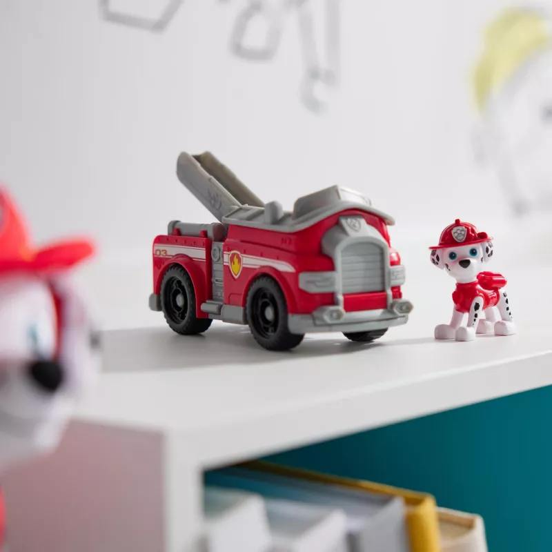 PAW Patrol, el camión de bomberos de Marshall, vehículo de juguete con figura de acción coleccionable, juguete infantil de fabricación sostenible para niños y niñas a partir de 3 años