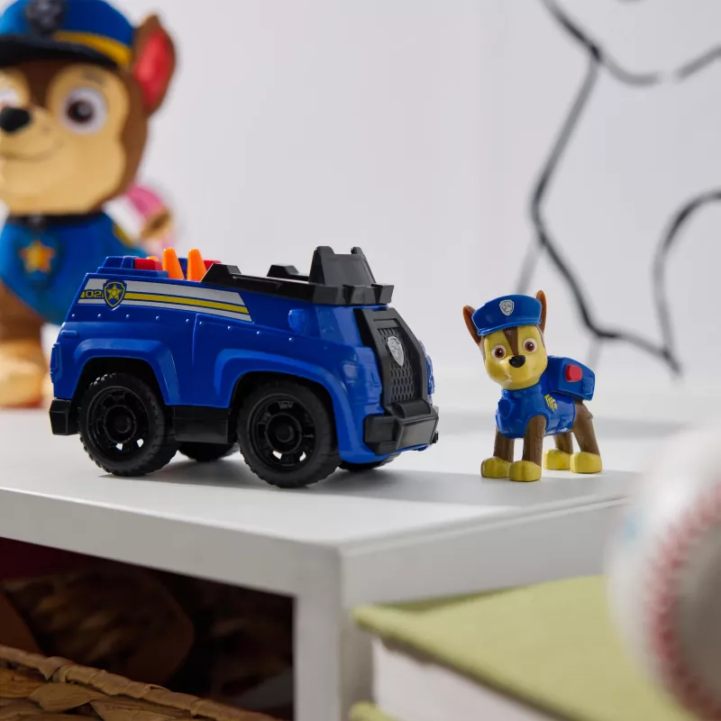 PAW Patrol, el coche de rescate de Chase, coche de juguete con figura coleccionable, juguete infantil sostenible para niños y niñas a partir de 3 años