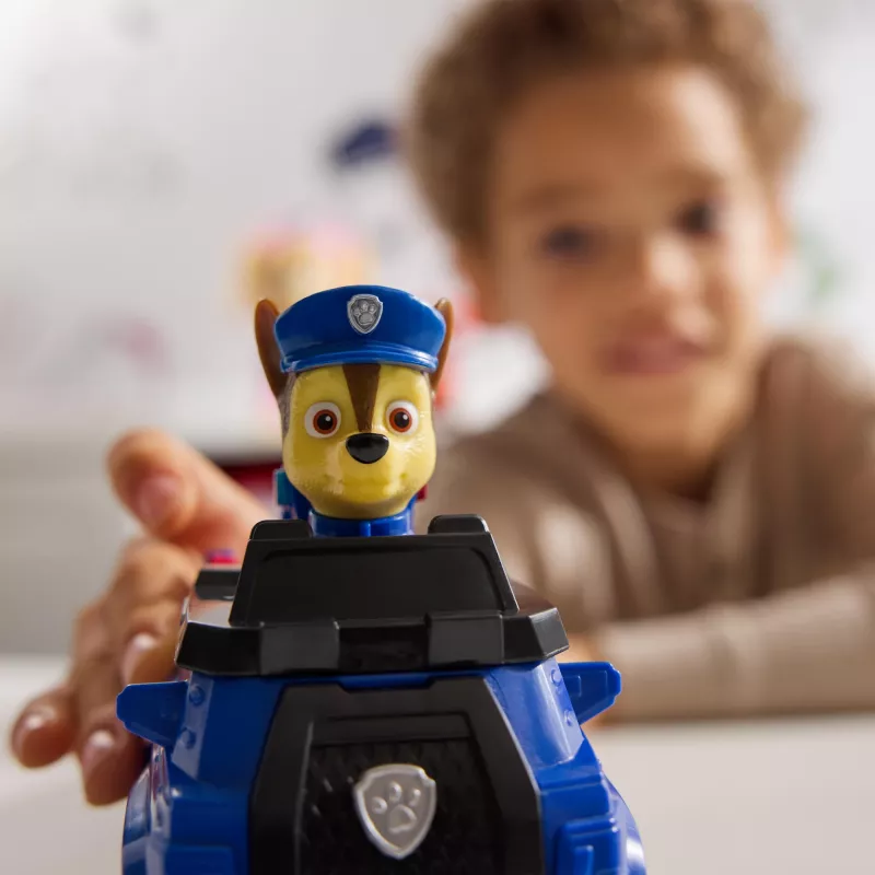 PAW Patrol, el coche de rescate de Chase, coche de juguete con figura coleccionable, juguete infantil sostenible para niños y niñas a partir de 3 años