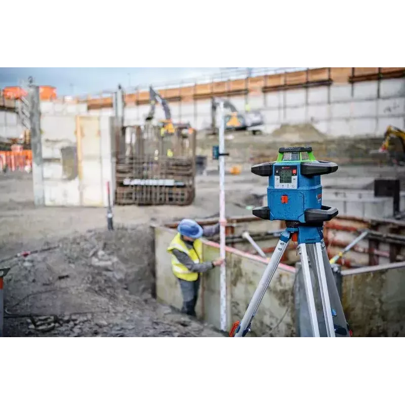Bosch GRL 650 CHVG Professional nivel láser rotativo a batería, 70 m, láser verde, 18 V, con batería ProCORE18V 4,0 Ah, soporte y maletín, azul