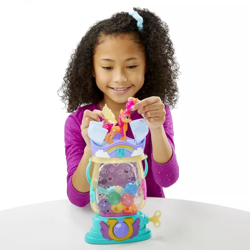 My Little Pony : Una nueva generación – Linterna Sparkle Reveal Sunny Starscout – Juguete luminoso con 25 piezas, sorpresas
