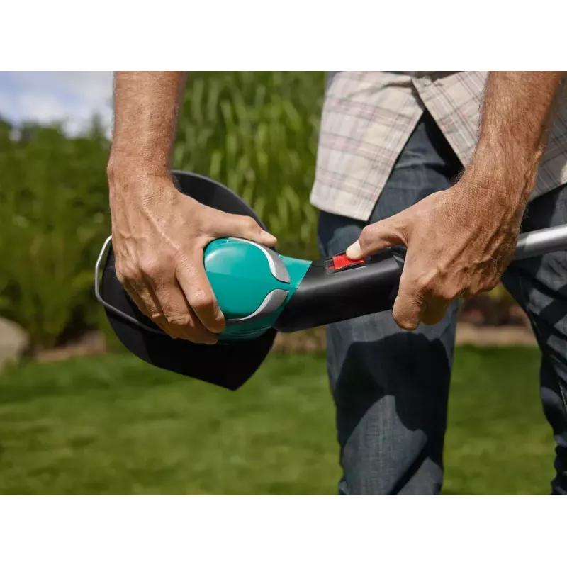 Cortacésped Bosch ART 30 30 cm 550 W eléctrico CA