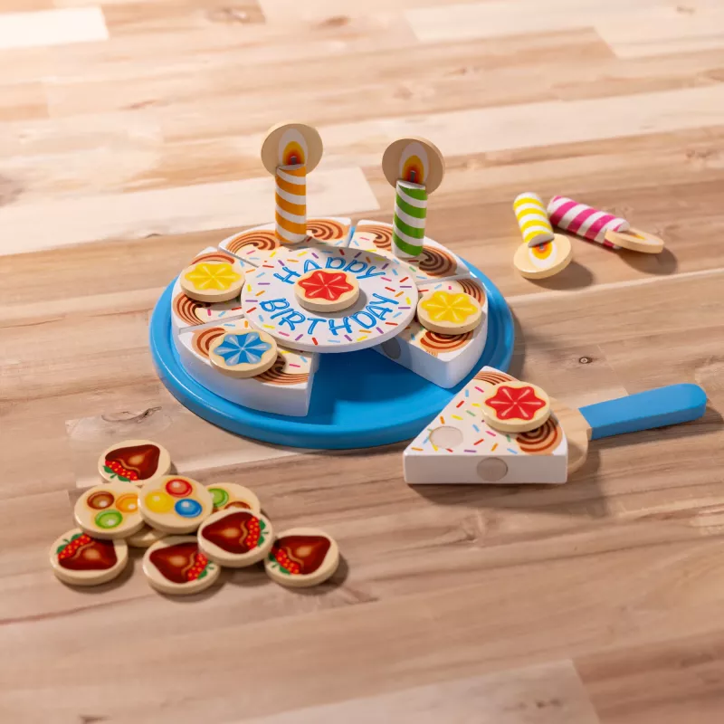 Melissa & Doug tarta de cumpleaños – alimento de juguete de madera con decoraciones intercambiables y 7 velas