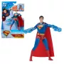 DC Comics, SUPERMAN Figura de acción Epic Strike, 15 cm, estilo auténtico de la película, incluye 2 accesorios, juguete para niños y niñas a partir de 4 años
