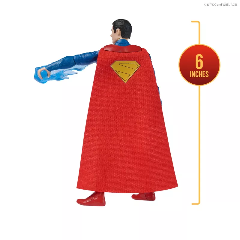 DC Comics, SUPERMAN Figura de acción Epic Strike, 15 cm, estilo auténtico de la película, incluye 2 accesorios, juguete para niños y niñas a partir de 4 años