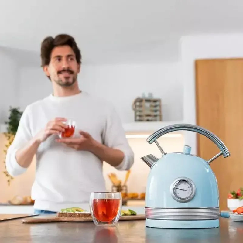 Hervidor eléctrico Cecotec 1,8 L 2200 W azul claro