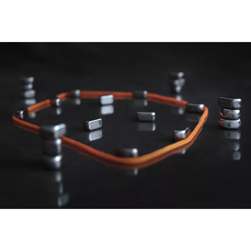 Kluster, juego de habilidad