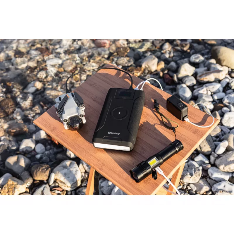 Batería externa Sandberg Survivor Powerbank 7en1 76800, 76800 mAh, ion de litio (Li-Ion), carga inalámbrica, 3,6 V, negro