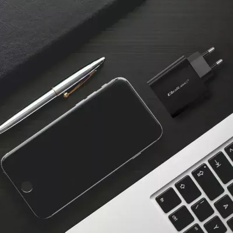Cargador Qoltec 52378 de interior AC de carga rápida 3A USB Type-C negro