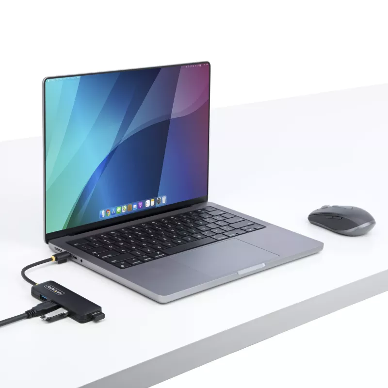Hub USB-C de 4 puertos StarTech.com, 5 Gbit/s, USB-C a 4x USB-A, alimentado por bus, mini hub de viaje compacto, splitter USB 3.0 multipuerto, hub portátil, protección contra sobrecorriente