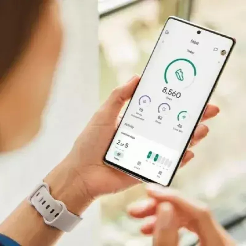 Smartwatch Fitbit Sense 2 pantalla táctil digital negra