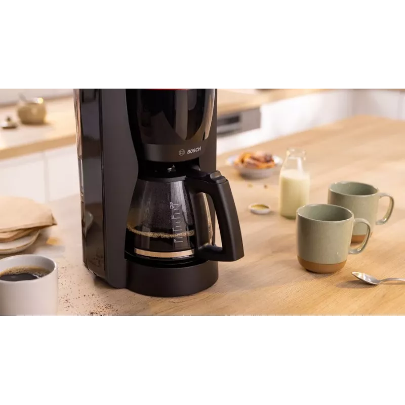 Cafetera de filtro Bosch TKA3M133, depósito de agua de 1,4 l, capacidad para 15 tazas, negra
