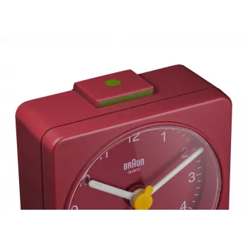 Despertador de cuarzo Braun BC02R rojo
