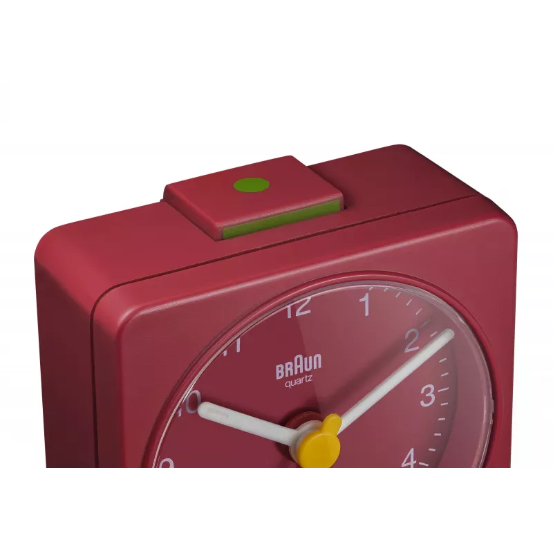 Despertador de cuarzo Braun BC02R rojo