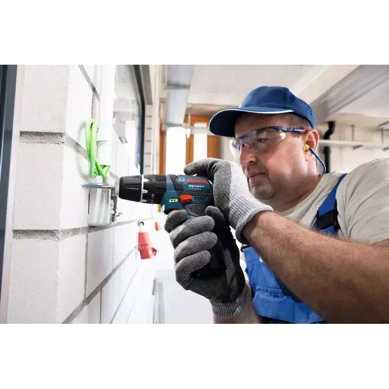 Taladradora de empuñadura de pistola Bosch GSB 12V-15, 1300 rpm, batería de 2 Ah