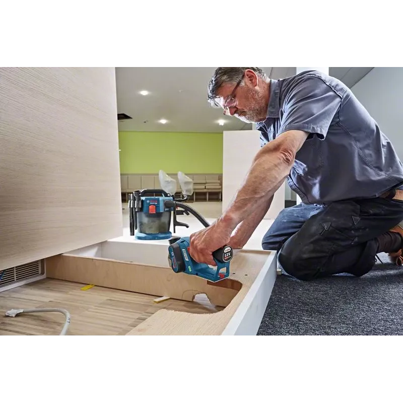 Bosch GHO 12V-20 Professional 06015A7001 cepillo a batería, 12 V, 2 baterías de iones de litio de 3,0 Ah, azul/negro