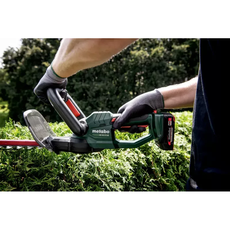 Cortasetos a batería Metabo HS 18 LTX 55, 18 V, sin batería, hoja de 55 cm