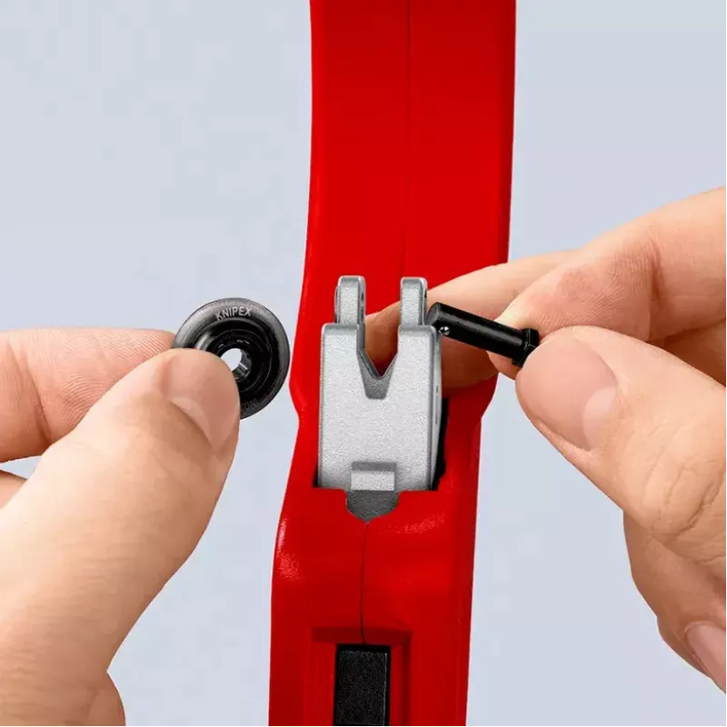Cortatubos Knipex 90 31 03 BK apto para latón, cobre, acero
