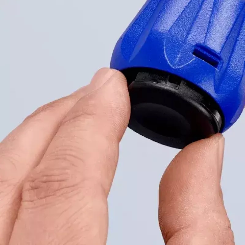 Cortatubos Knipex 90 31 03 BK apto para latón, cobre, acero