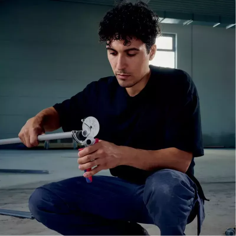 Knipex 90 25 25 cortatubos para tubos compuestos y de plástico