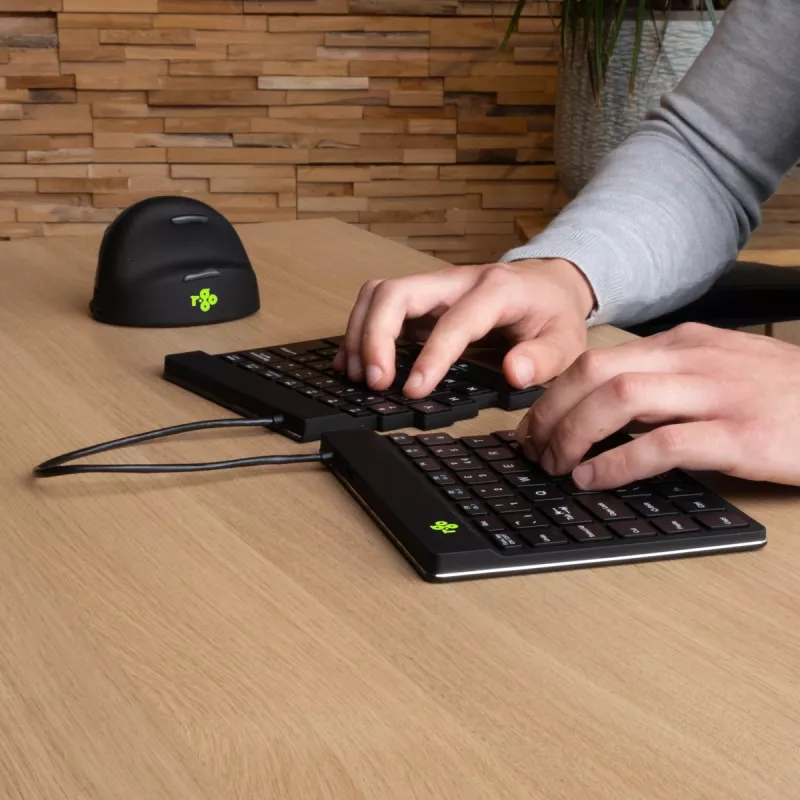 Teclado ergonómico R-Go Tools R-Go Split Break con software de pausas, teclado dividido ergonómico, QWERTY (US), Bluetooth, negro