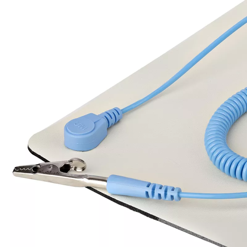 StarTech.com Alfombrilla antiestática, alfombrilla ESD para reparación de electrónica, alfombrilla antiestática de mesa/escritorio con cable de toma de tierra desmontable, ANSI/ESD S 4.1, superficie de trabajo/alfombrilla termoplástica flexible, 28x46cm (11x18