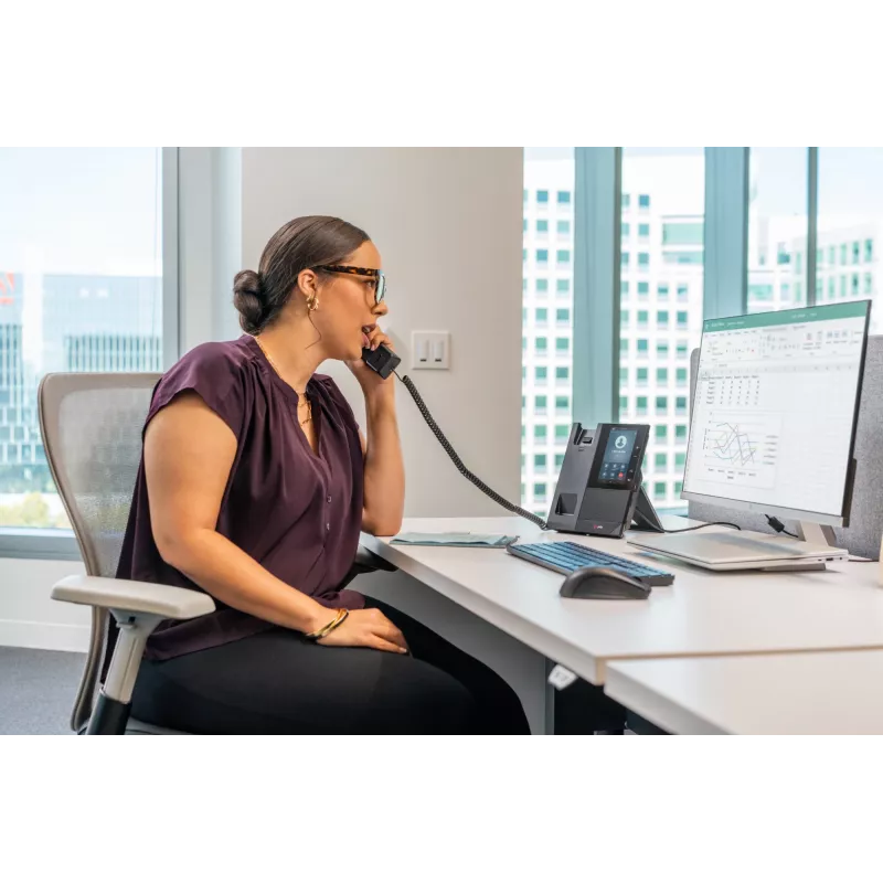 Teléfono de conferencia HP Poly CCX 500 Business Media Phone con Open SIP y compatible con PoE