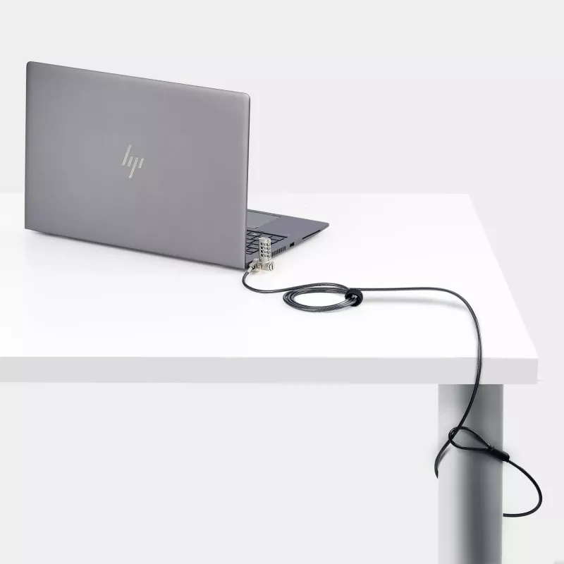 StarTech.com UNIVCS-LAPTOP-LOCK candado de cable universal para portátil, 2 m, de combinación con número de serie, Noble Wedge/Nano/K-Slot, negro/plateado, TAA