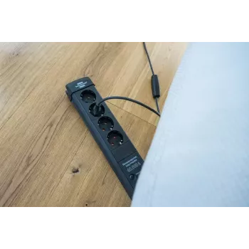 Alargador de corriente Brennenstuhl 1951140300 1,8 m 4 tomas de corriente para interior negro