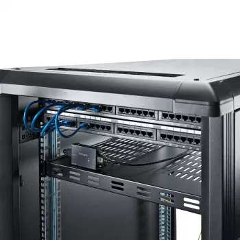 StarTech.com Extensor HDMI sobre CAT5e HDBaseT - Alimentación por cable - Ultra HD 4K - TAA