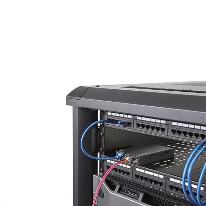 StarTech.com Convertidor de medios Gigabit Ethernet de cobre a fibra óptica - SM LC - 10 km