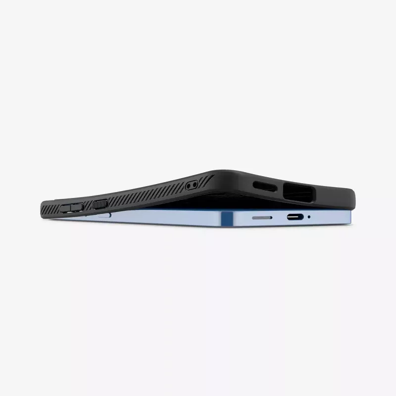 Funda Spigen Galaxy S25 Liquid Air negro mate monocromático
