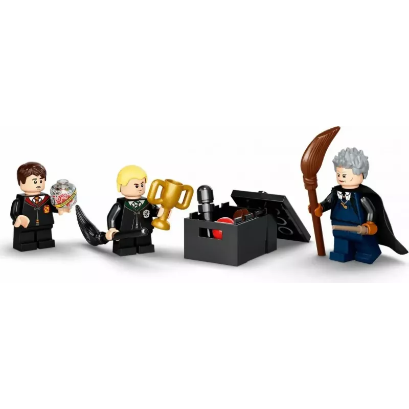 Set LEGO Harry Potter Hogwarts Primera clase de vuelo 76395 con minifiguras de Harry y Draco