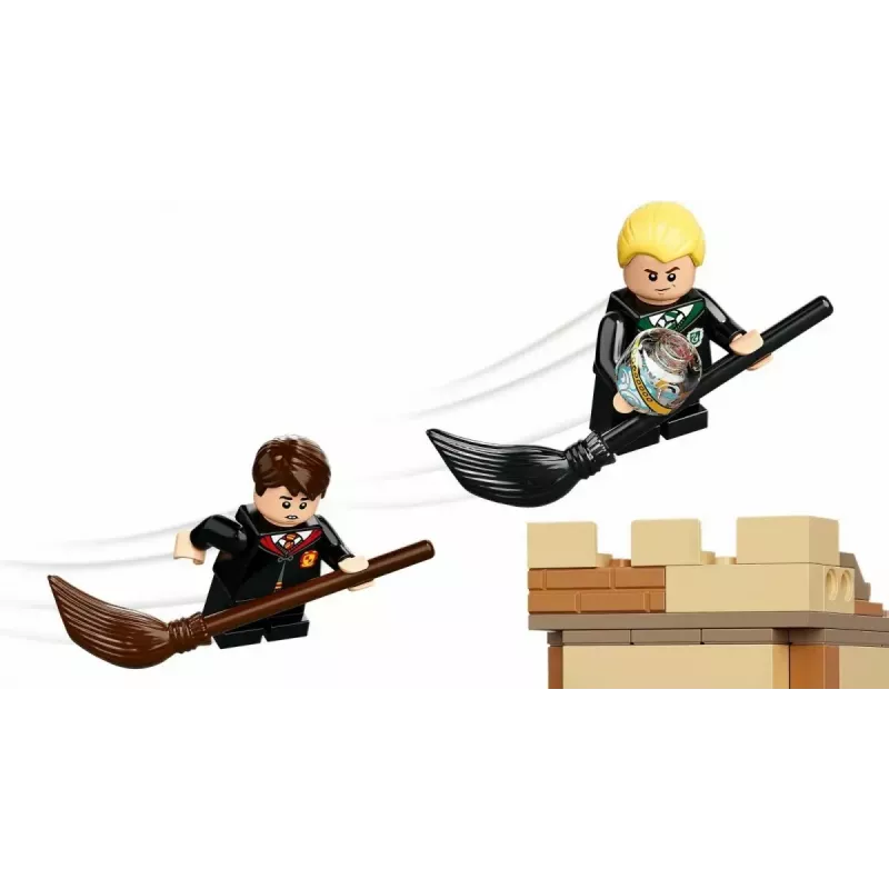 Set LEGO Harry Potter Hogwarts Primera clase de vuelo 76395 con minifiguras de Harry y Draco