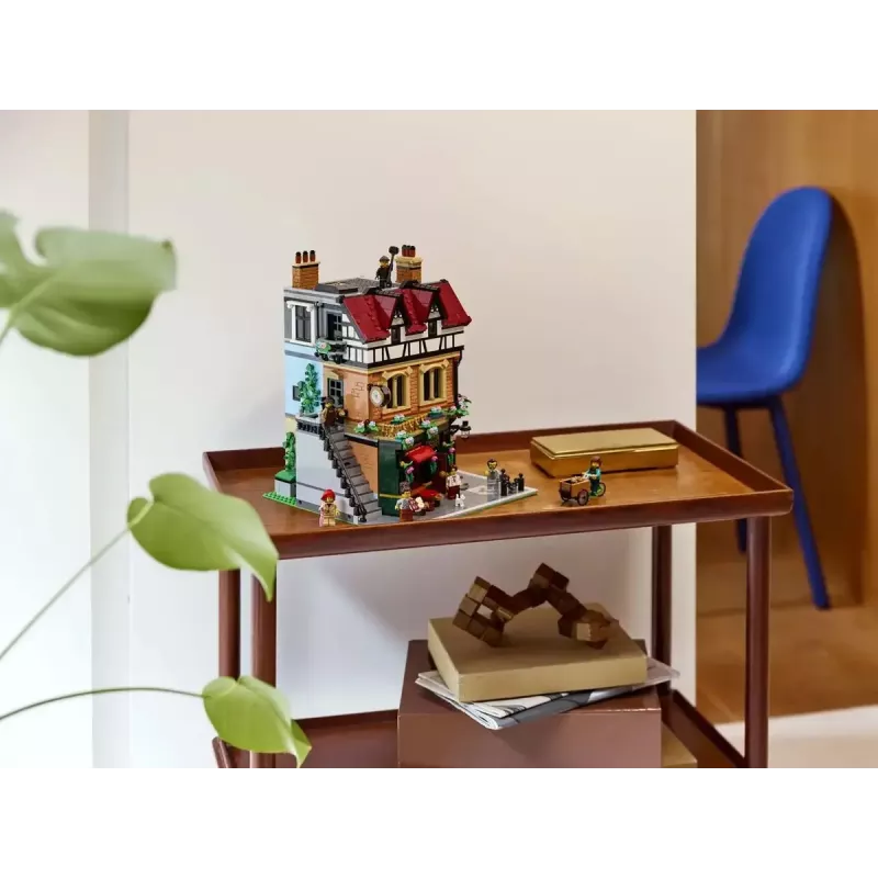 Set de construcción LEGO Icons 10350 Casa Tudor Corner — 3.266 piezas, 8 minifiguras, edad 18+, 260×250×310 mm
