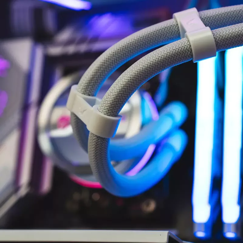 Valkyrie Dragonfang 240 ARGB refrigeración líquida AIO, blanco