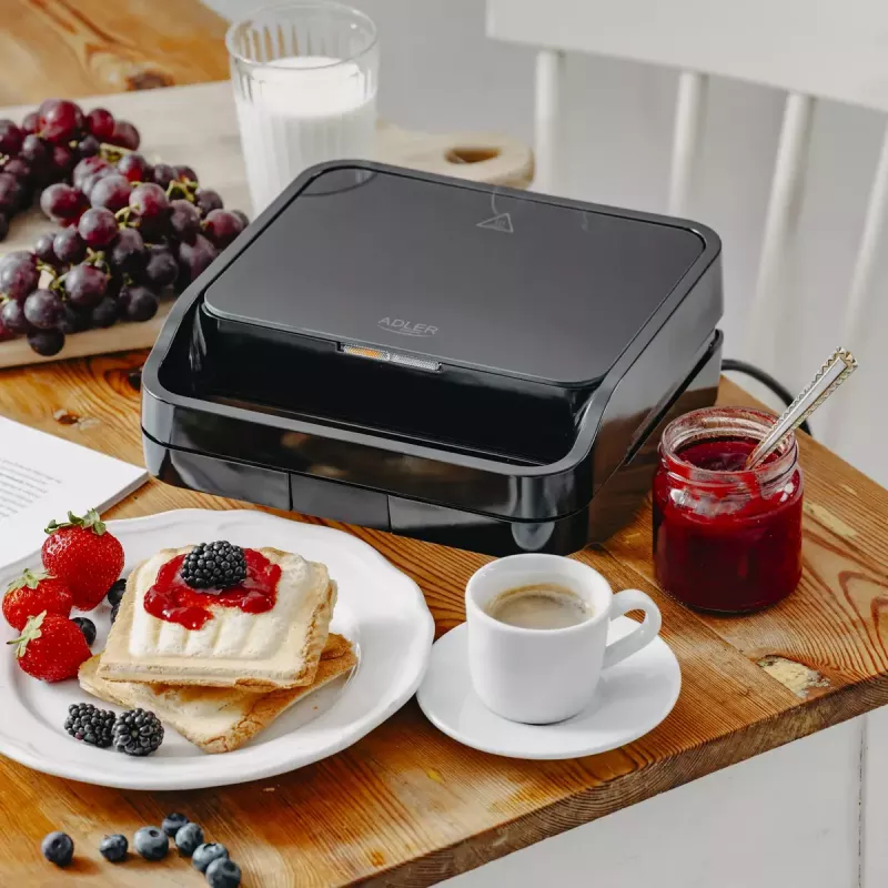 Sandwichera 2 en 1 Adler AD 3070b — 850 W, 2 placas, negra