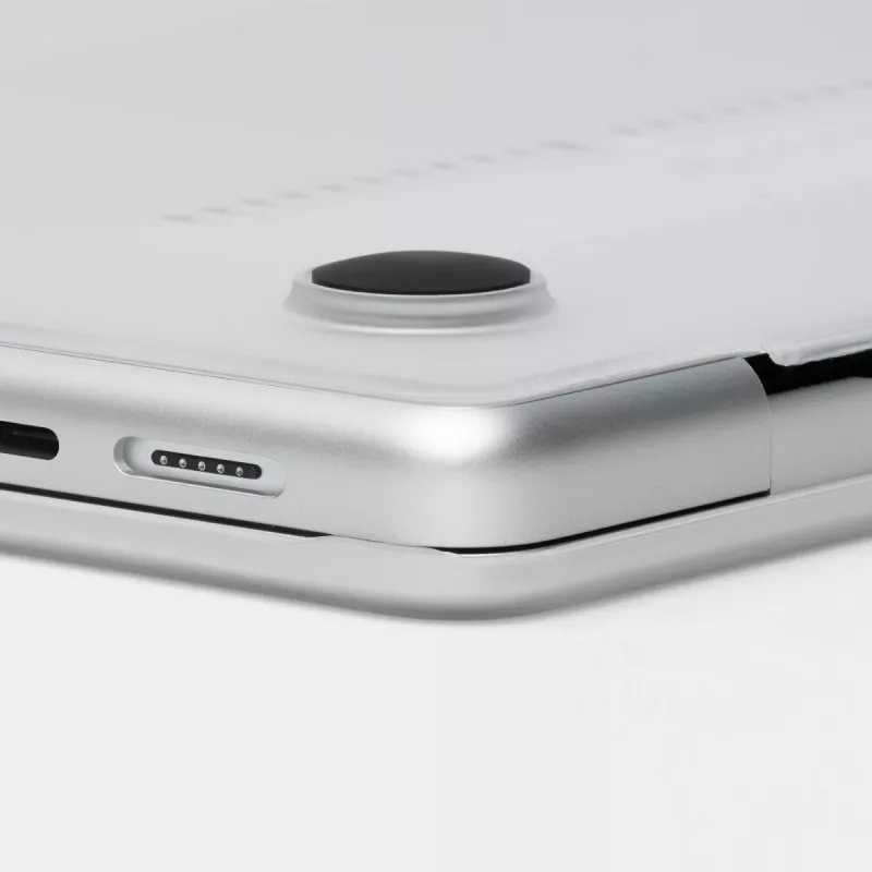 Funda ZAGG Hardshell para MacBook Air 13 pulgadas (M2/M3), transparente