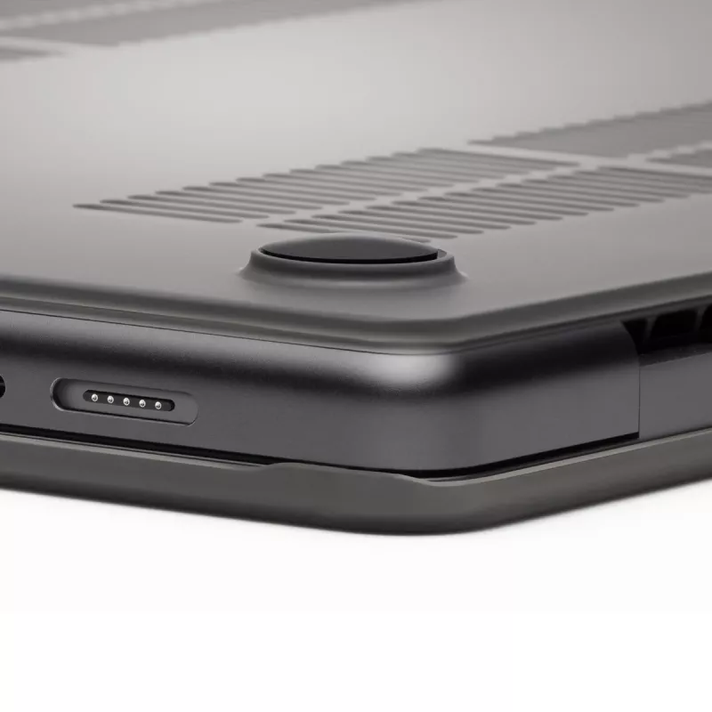 Carcasa rígida Zagg para MacBook Air 13 (M3/M2) – Smoke, funda protectora a medida