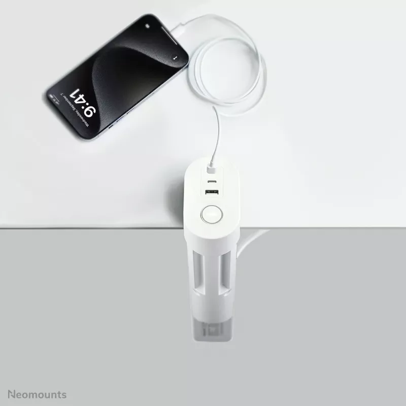Neomounts DS22-840WH6 Regleta de escritorio con pinza y conexiones USB-C y USB-A – carga rápida