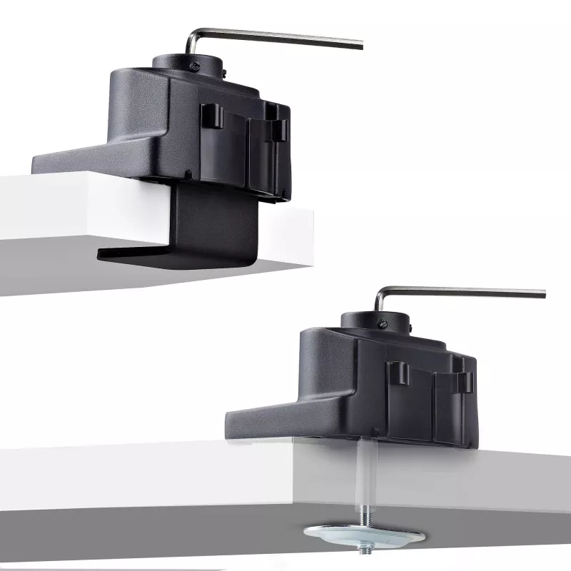 StarTech.com Soporte de escritorio para triple monitor para hasta tres pantallas de 27 pulgadas, VESA 75x75/100x100, ajuste de brazos sin herramientas, montaje con pinza C/pasacables, brazos asistidos por resorte